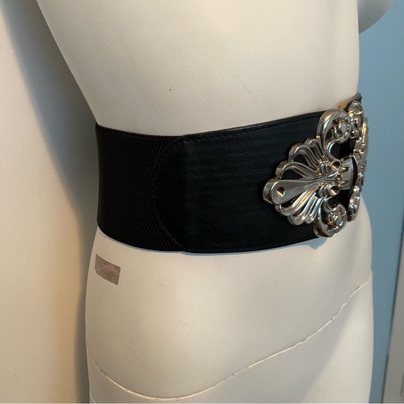 Black Belt with Silver Buckle - Floral Detailing - Picture 4 of 8